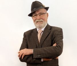 Conoce a nuestro gerente Johny Saá B Conoce a nuestro gerente Johny Saá B